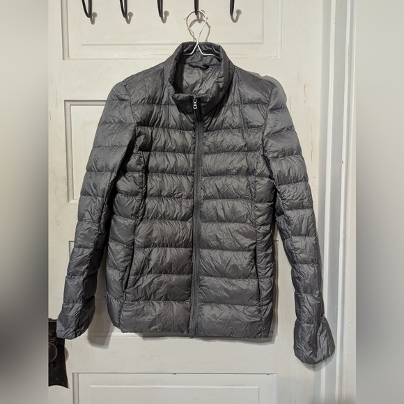 Puffer jacket junior girls size medium - Picture 2 of 2